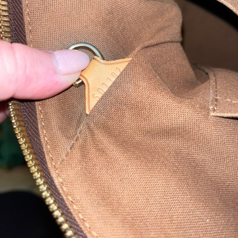 Louis Vuitton Tivoli Gm Brown Leather Hobo Bag - Picture 14 of 16